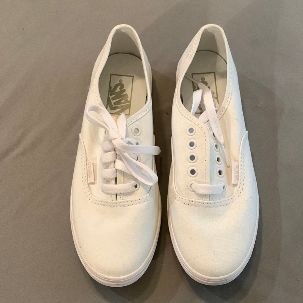 Vans Sneakers Women’s Size 6 - White